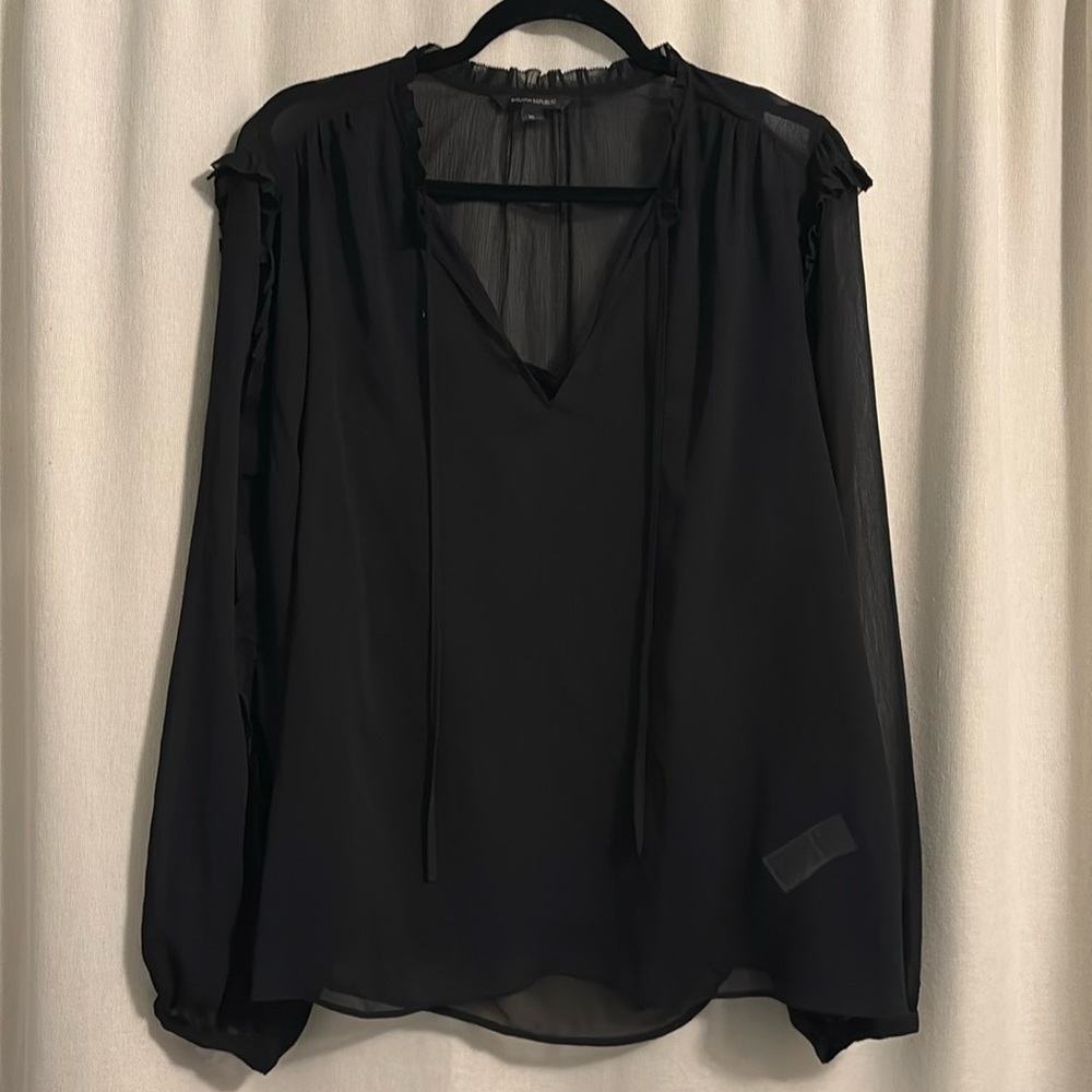 Black Banana Republic blouse xl with ruffle trim and tie front